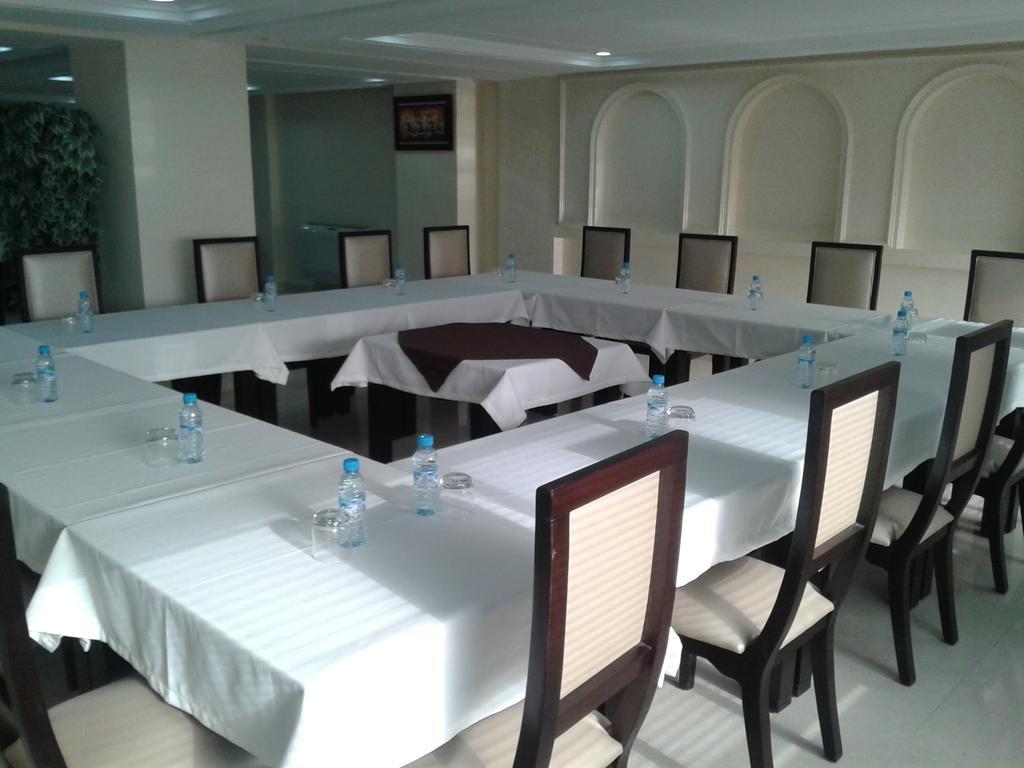 Hotel Al Akhawayn Oujda Esterno foto