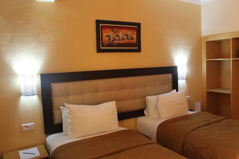 Hotel Al Akhawayn Oujda Esterno foto