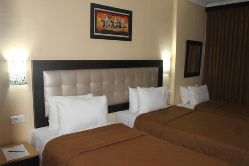 Hotel Al Akhawayn Oujda Esterno foto